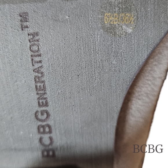 BCBGeneration BG Holland Western Style Boots - Picture 13 of 13